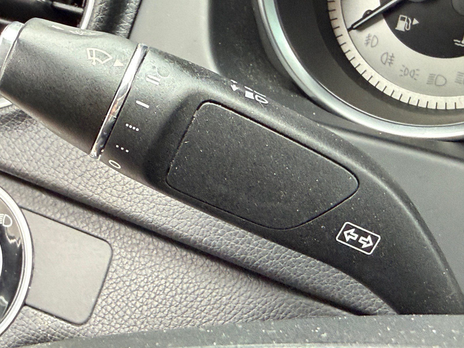 Used 2014 Mercedes-Benz C 250 Sedan image 36