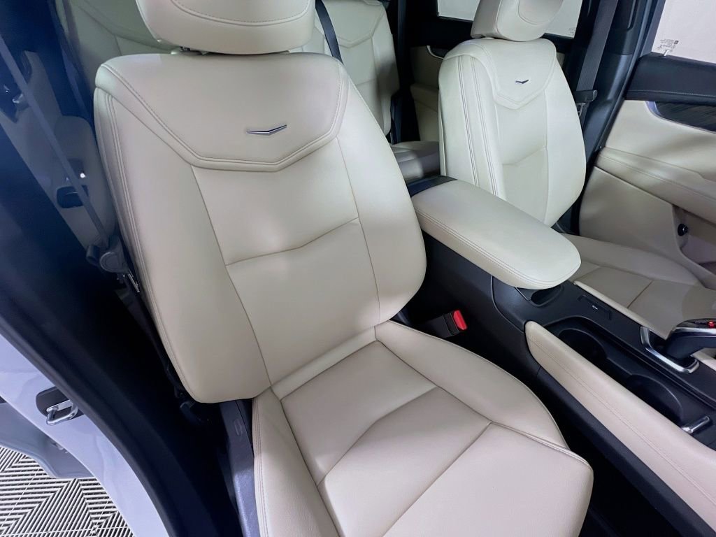 Used 2017 Cadillac XT5 FWD image 26