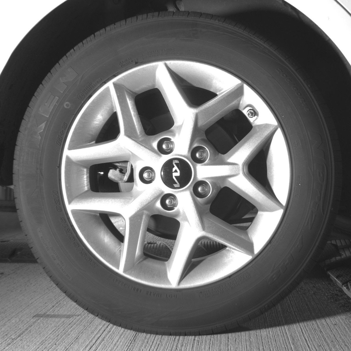 Used 2025 Kia Soul LX w/ LX Technology Package image 14