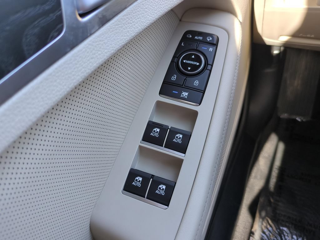 Used 2019 Genesis G80 3.8 w/ Ultimate Package 03 RWD image 19