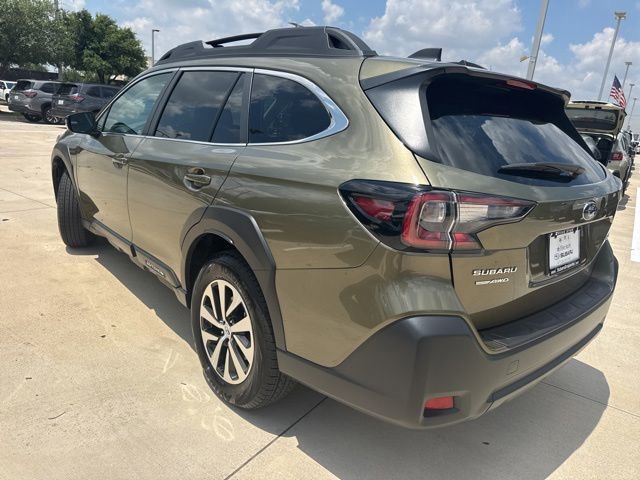 Certified 2025 Subaru Outback Premium AWD/4WD image 5