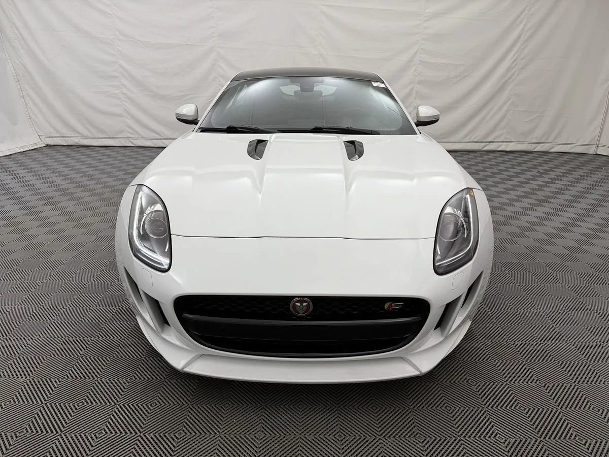 Used 2016 Jaguar F-TYPE S RWD image 3