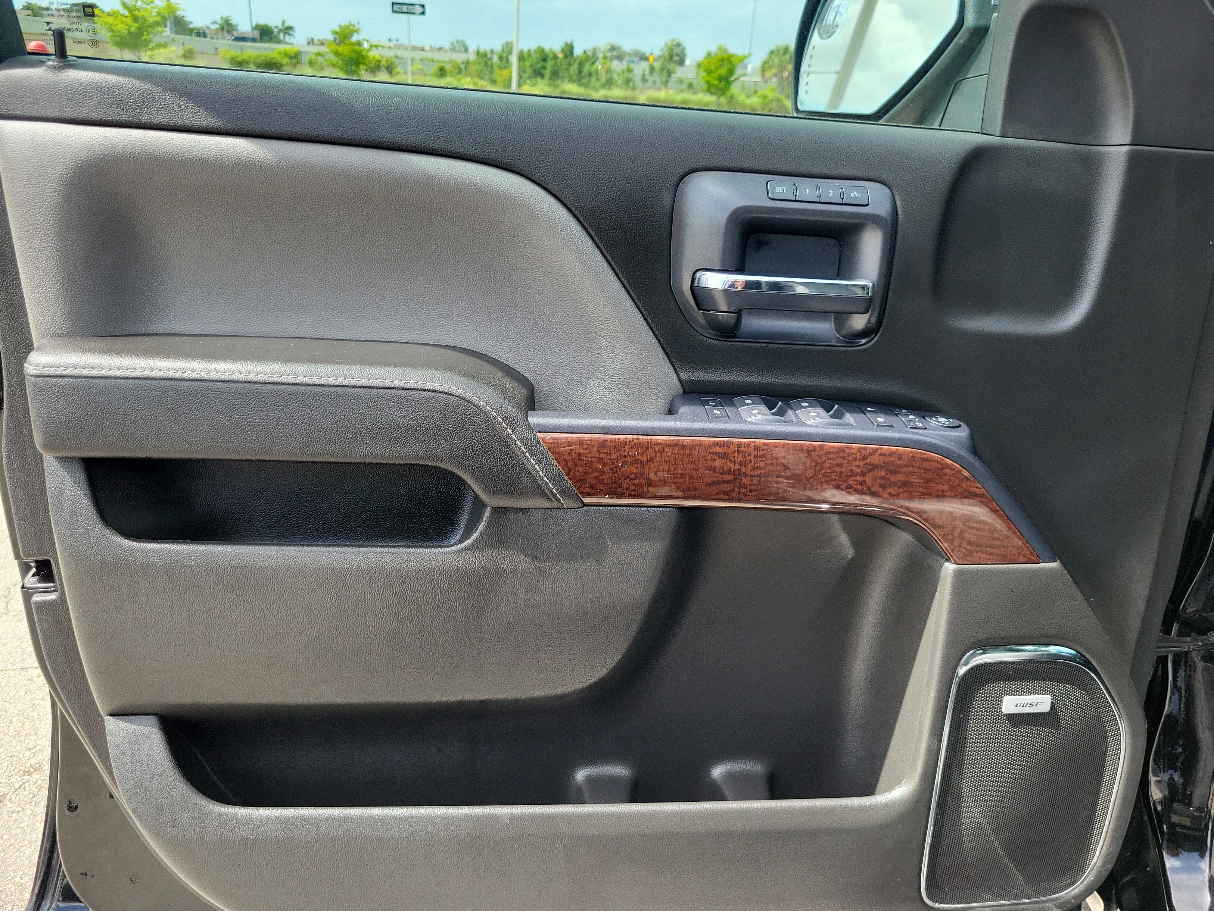 Used 2018 GMC Sierra 1500 SLT w/ SLT Premium Package image 21