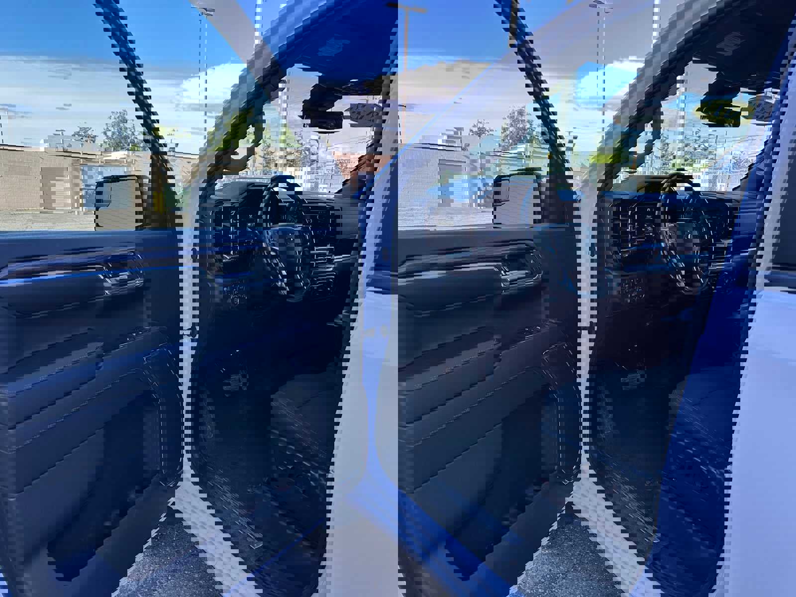 Used 2024 Chevrolet Silverado 1500 RST w/ Z71 Off-Road Package image 23