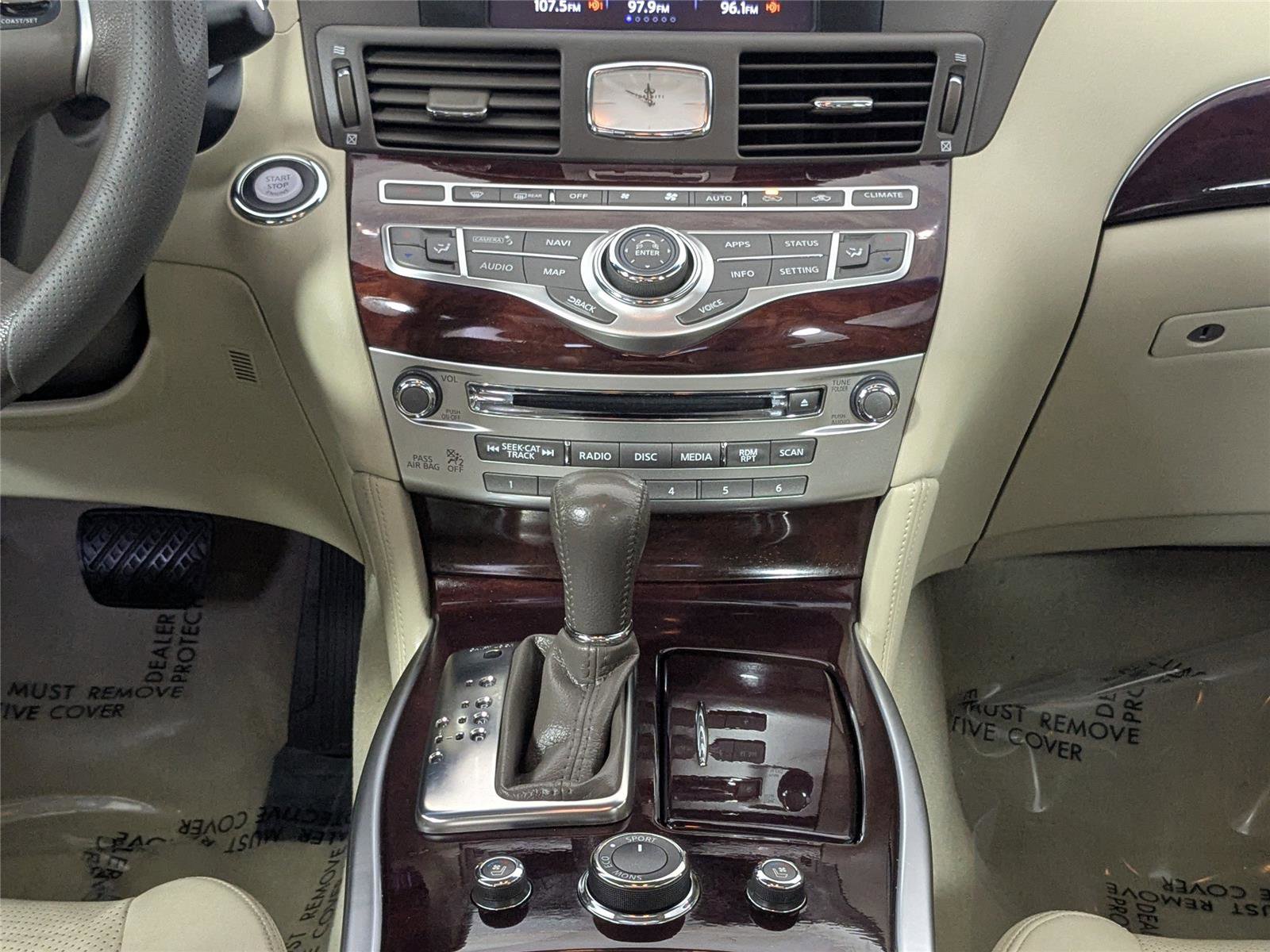 Used 2019 INFINITI Q70 L 3.7 image 39