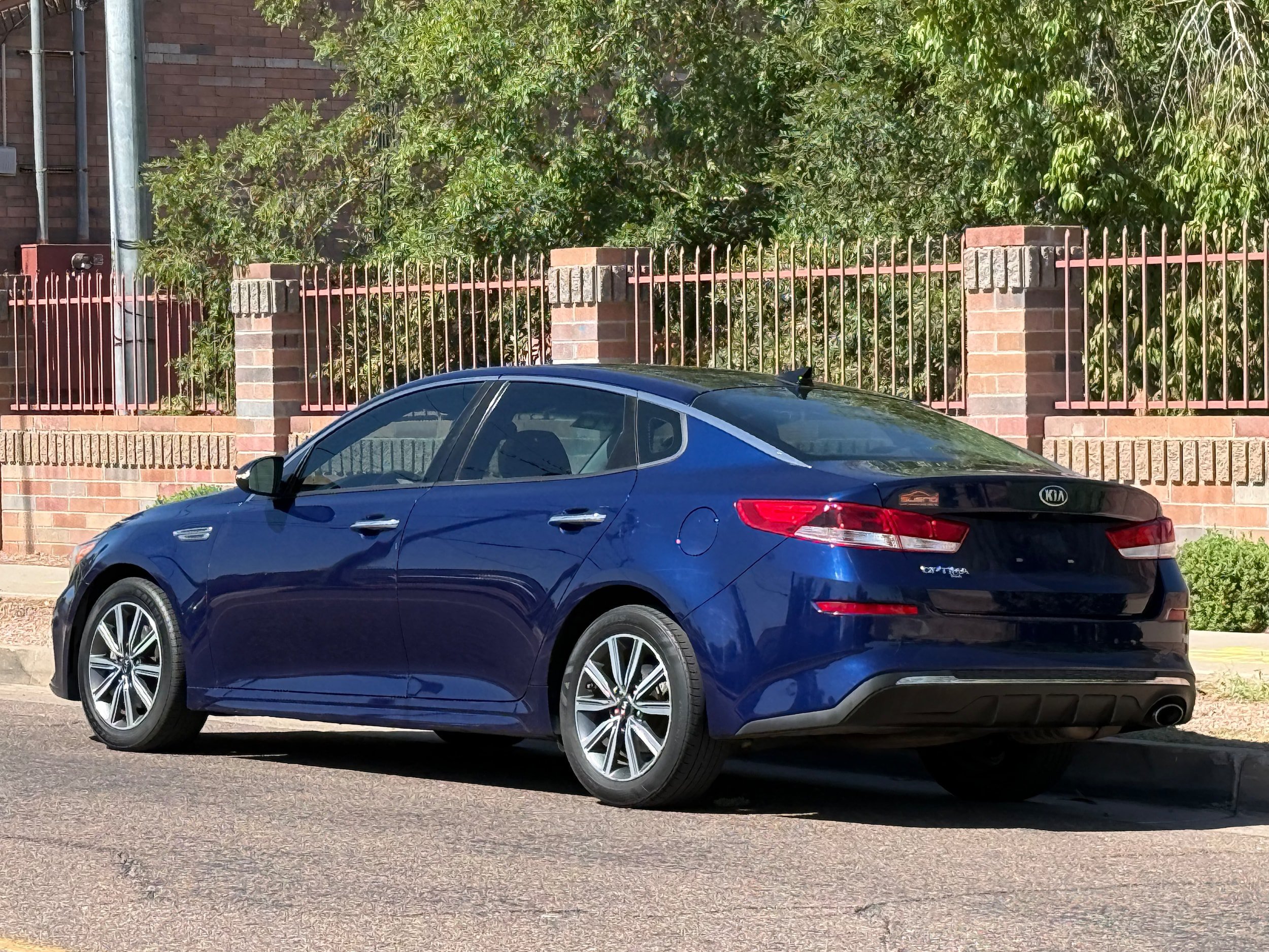 Used 2019 Kia Optima LX w/ LX Premium Package FWD image 4
