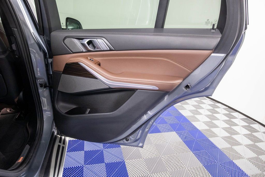 Used 2025 BMW X5 xDrive40i image 16