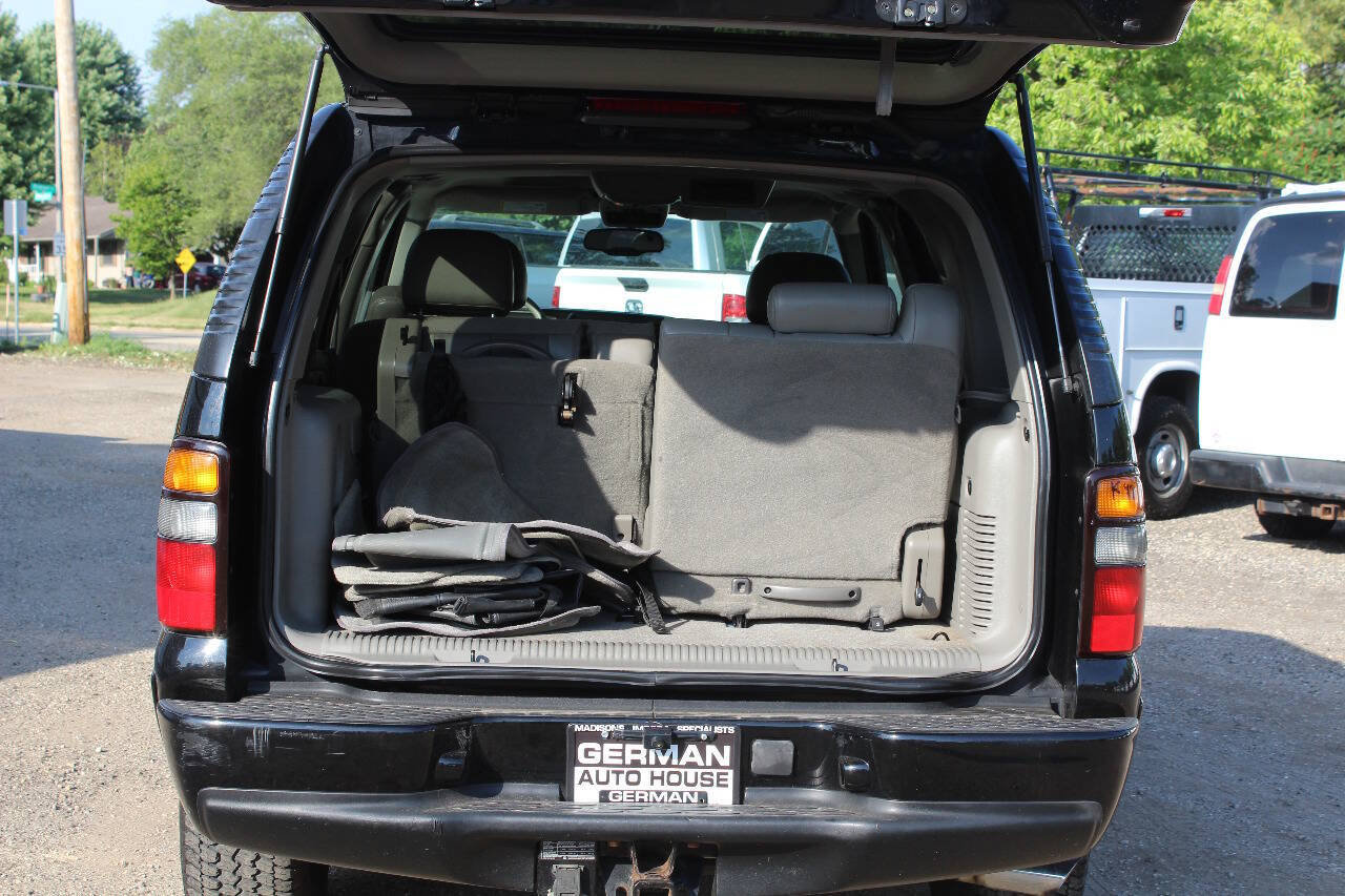 Used 2005 GMC Yukon Denali AWD/4WD image 6