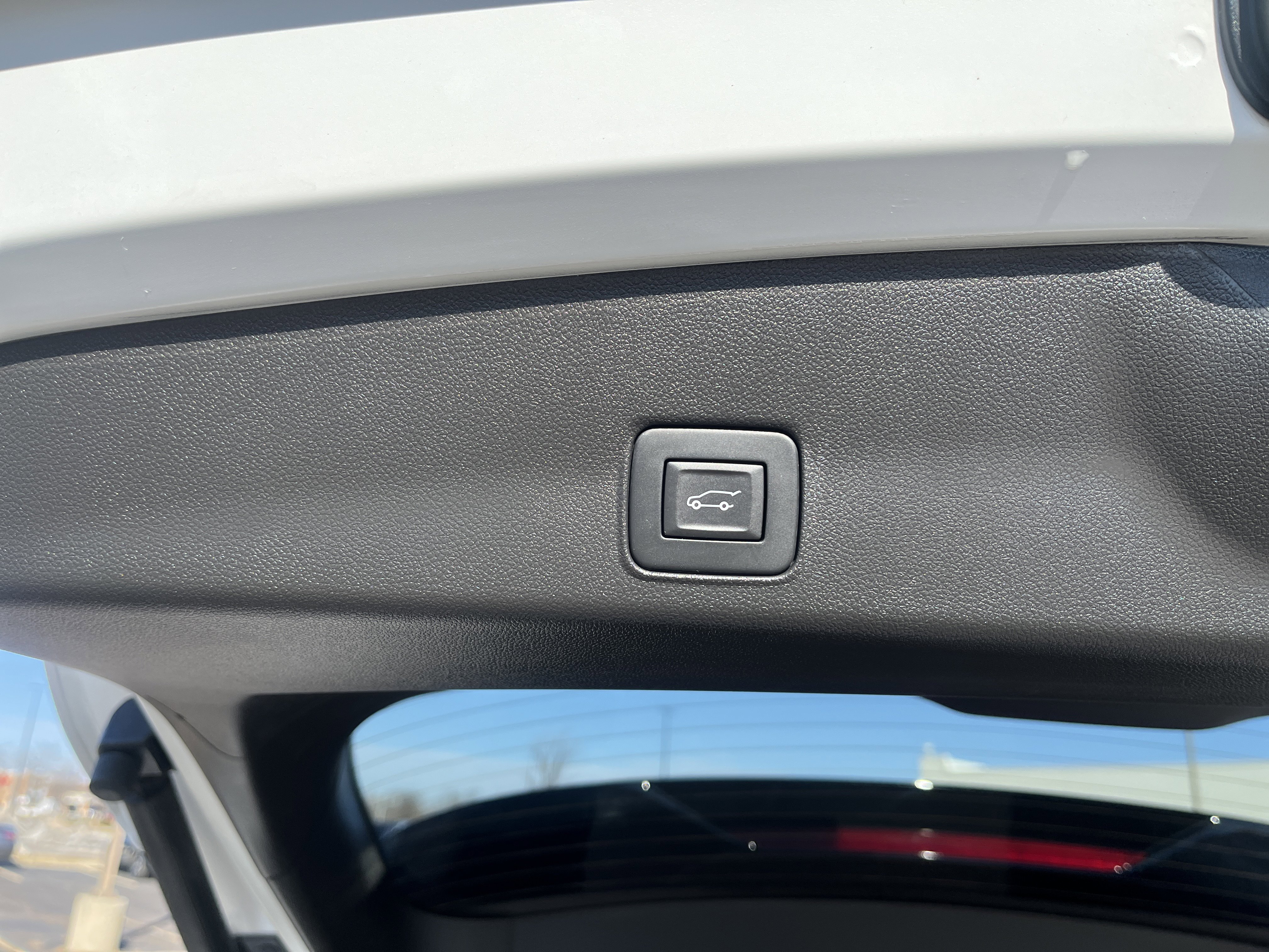 Used 2024 Chevrolet TrailBlazer RS w/ Convenience Package image 18