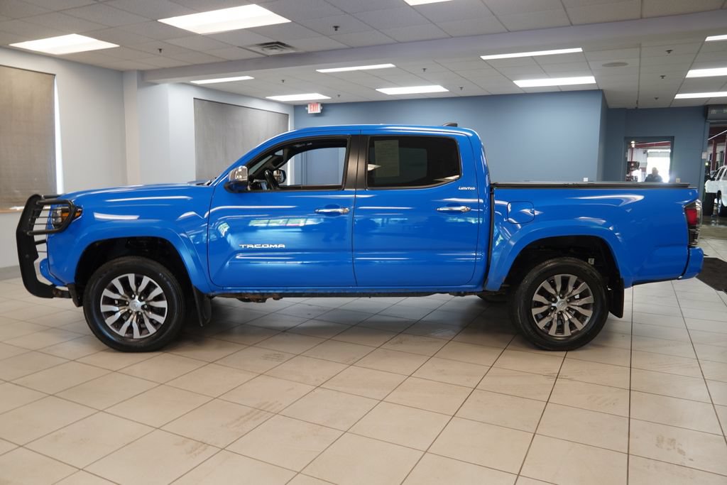 Used 2021 Toyota Tacoma Limited AWD/4WD image 2