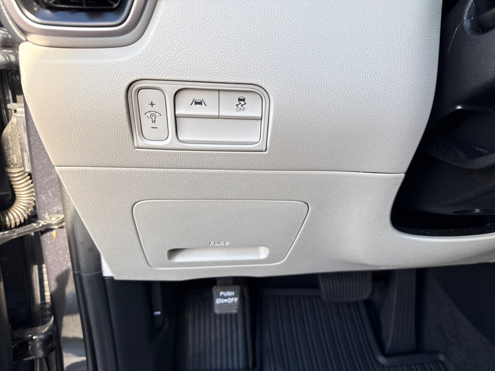 Used 2023 Kia Sorento S w/ Panoramic Sunroof Package image 24