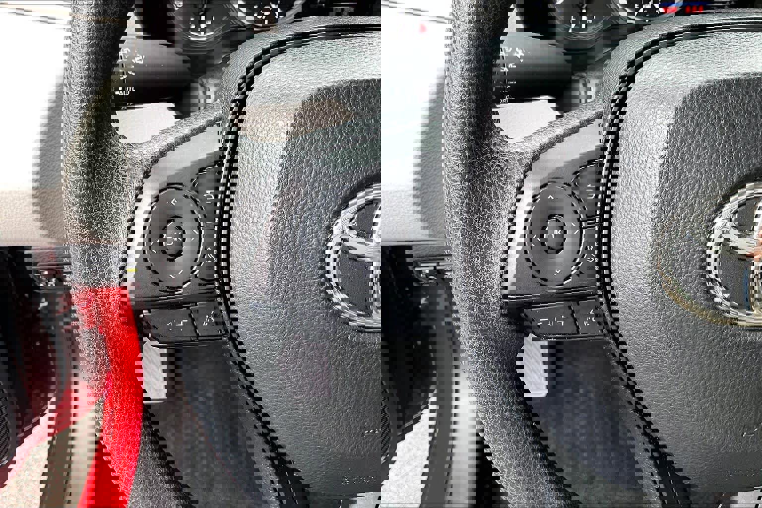 Certified 2021 Toyota Corolla LE image 23