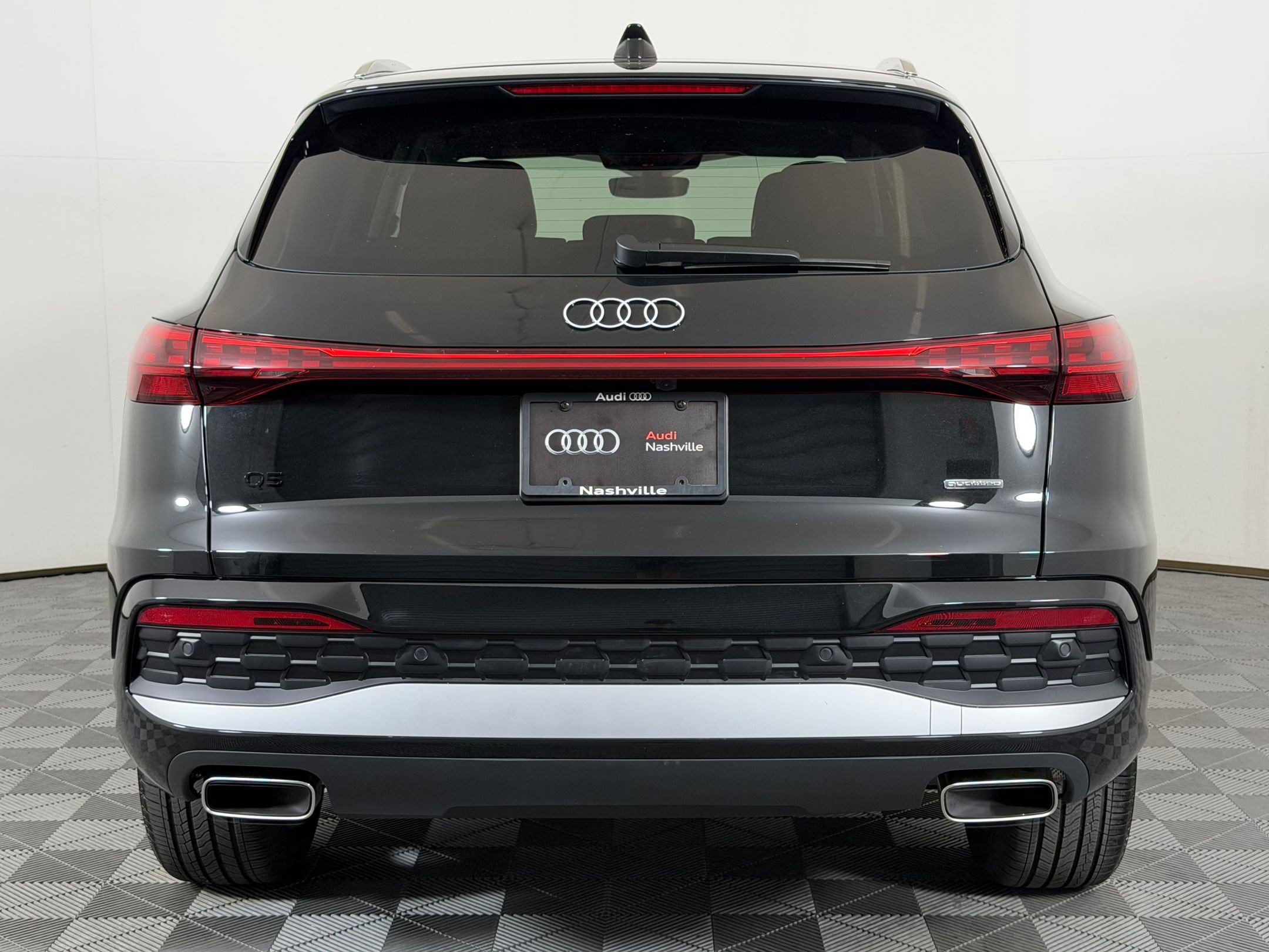 Used 2025 Audi Q5 Premium w/ Convenience Package AWD/4WD image 10