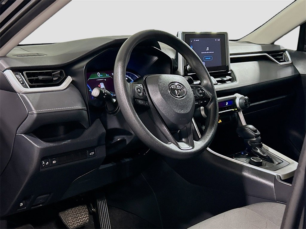 Used 2024 Toyota RAV4 XLE image 7
