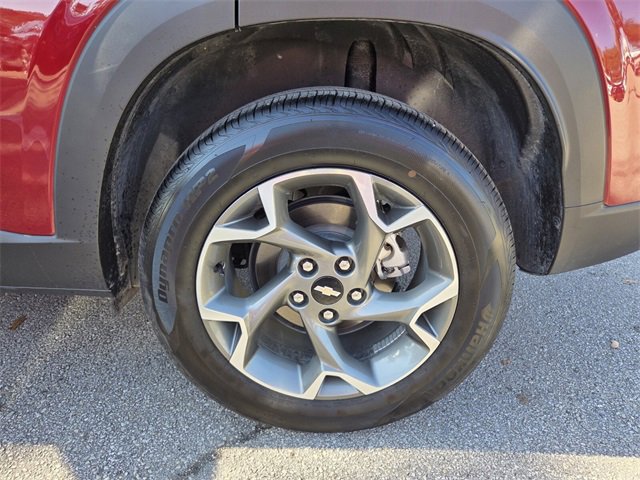 Used 2025 Chevrolet Trax LT image 17