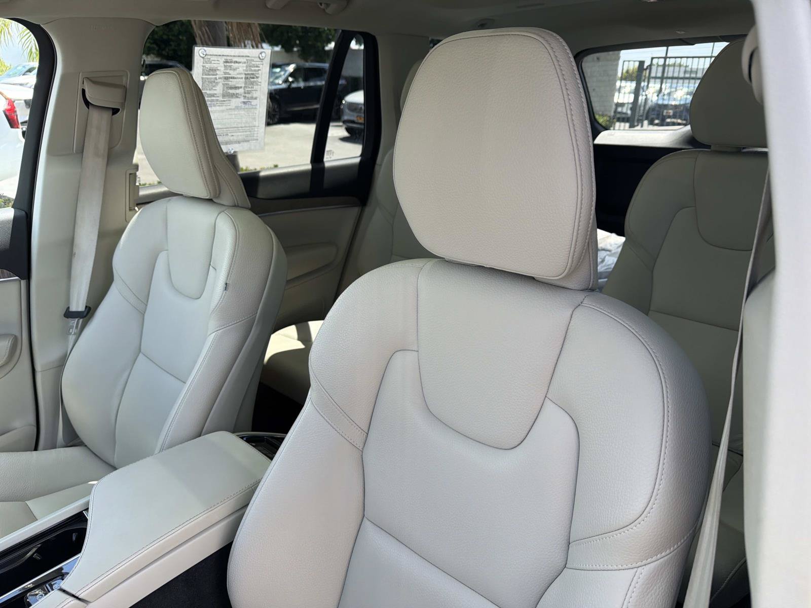 Certified 2023 Volvo XC90 B6 Plus w/ Protection Package Premier AWD/4WD image 19