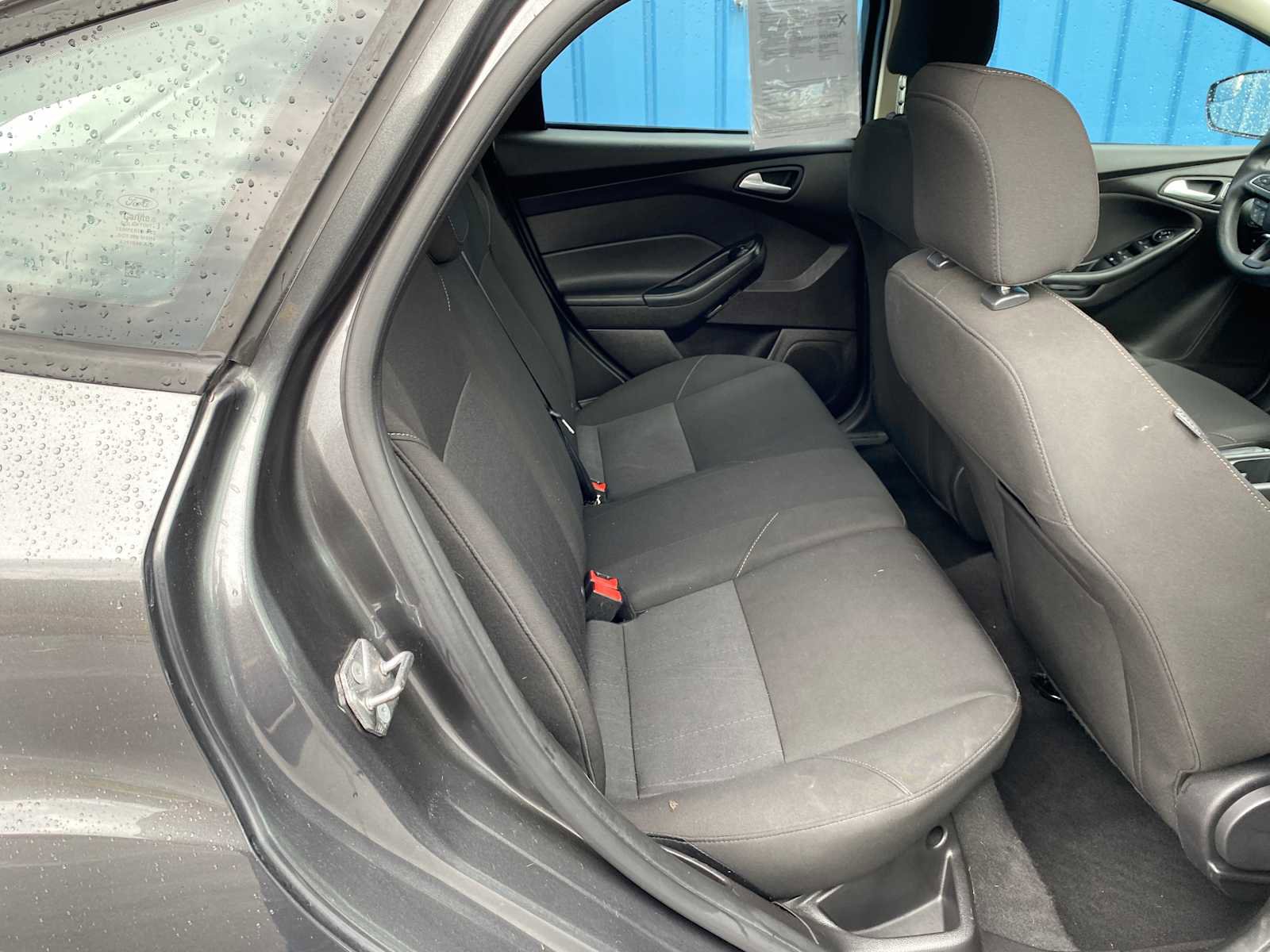 Used 2015 Ford Focus SE image 25