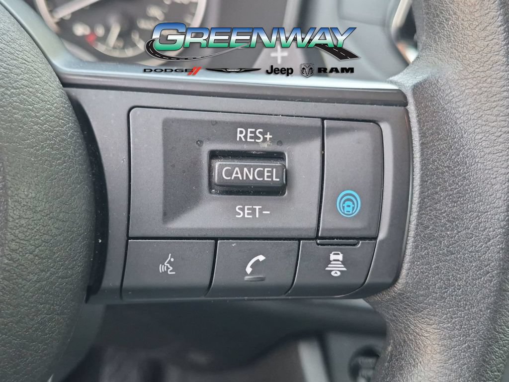 Used 2024 Nissan Rogue SV AWD/4WD image 23