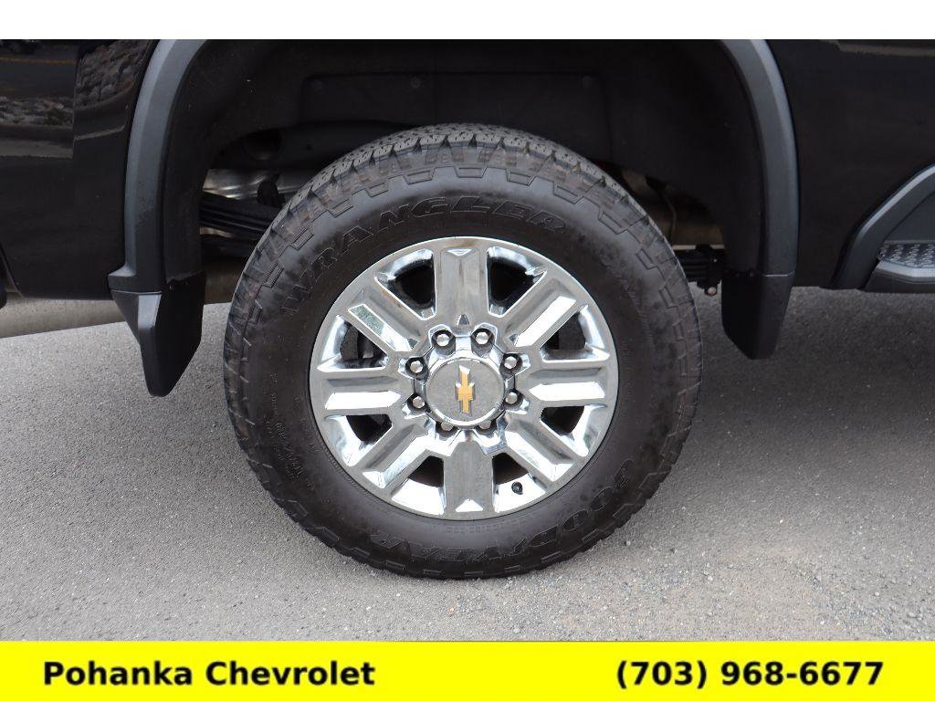 Used 2024 Chevrolet Silverado 2500 High Country w/ Technology Package AWD/4WD image 32