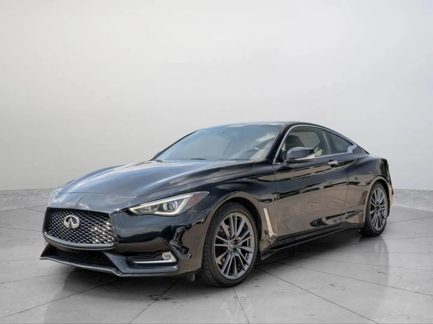 Used 2018 INFINITI Q60 2.0t w/ Moonroof Package