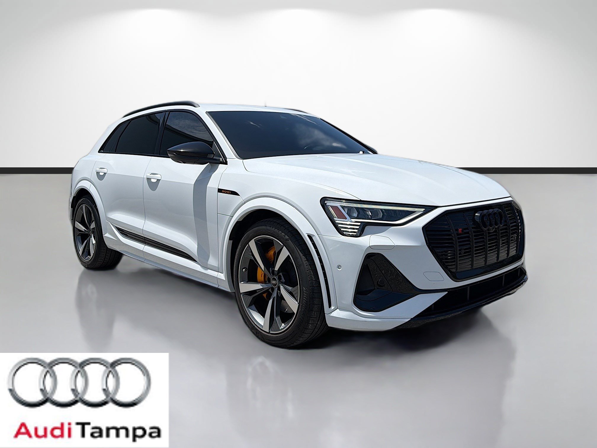 Used 2022 Audi e-tron S Premium Plus AWD/4WD image 1