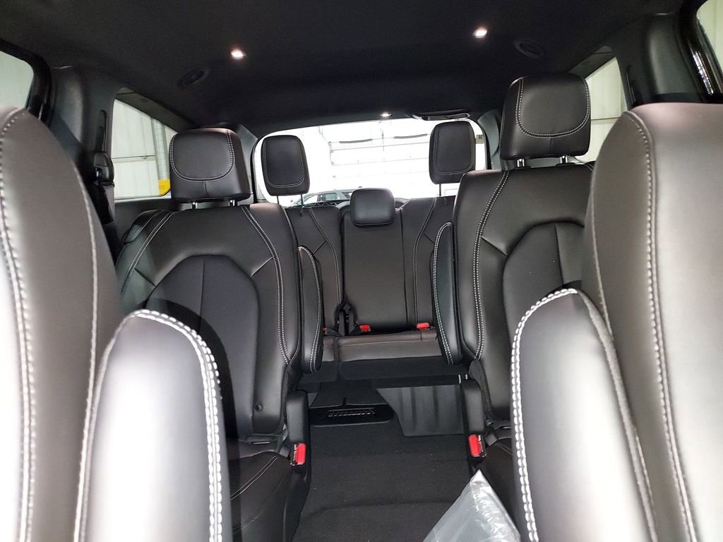 New 2026 Chrysler Pacifica Select image 13