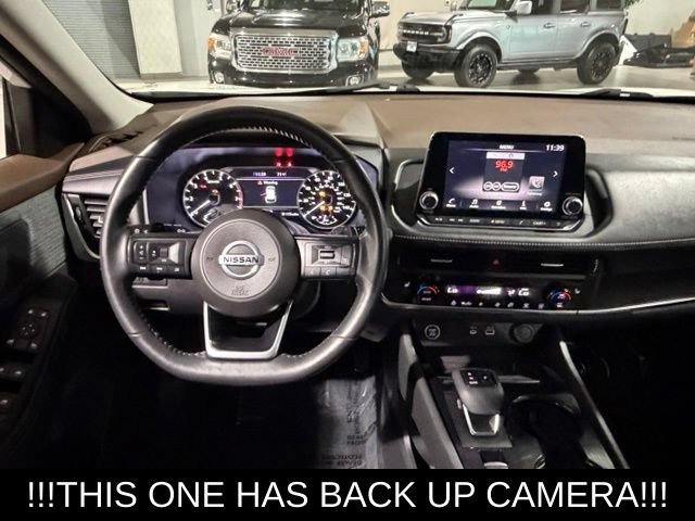 Used 2021 Nissan Rogue S AWD/4WD image 16