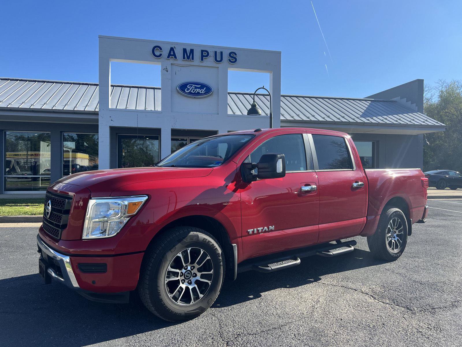 Used 2021 Nissan Titan SV w/ SV Convenience Package