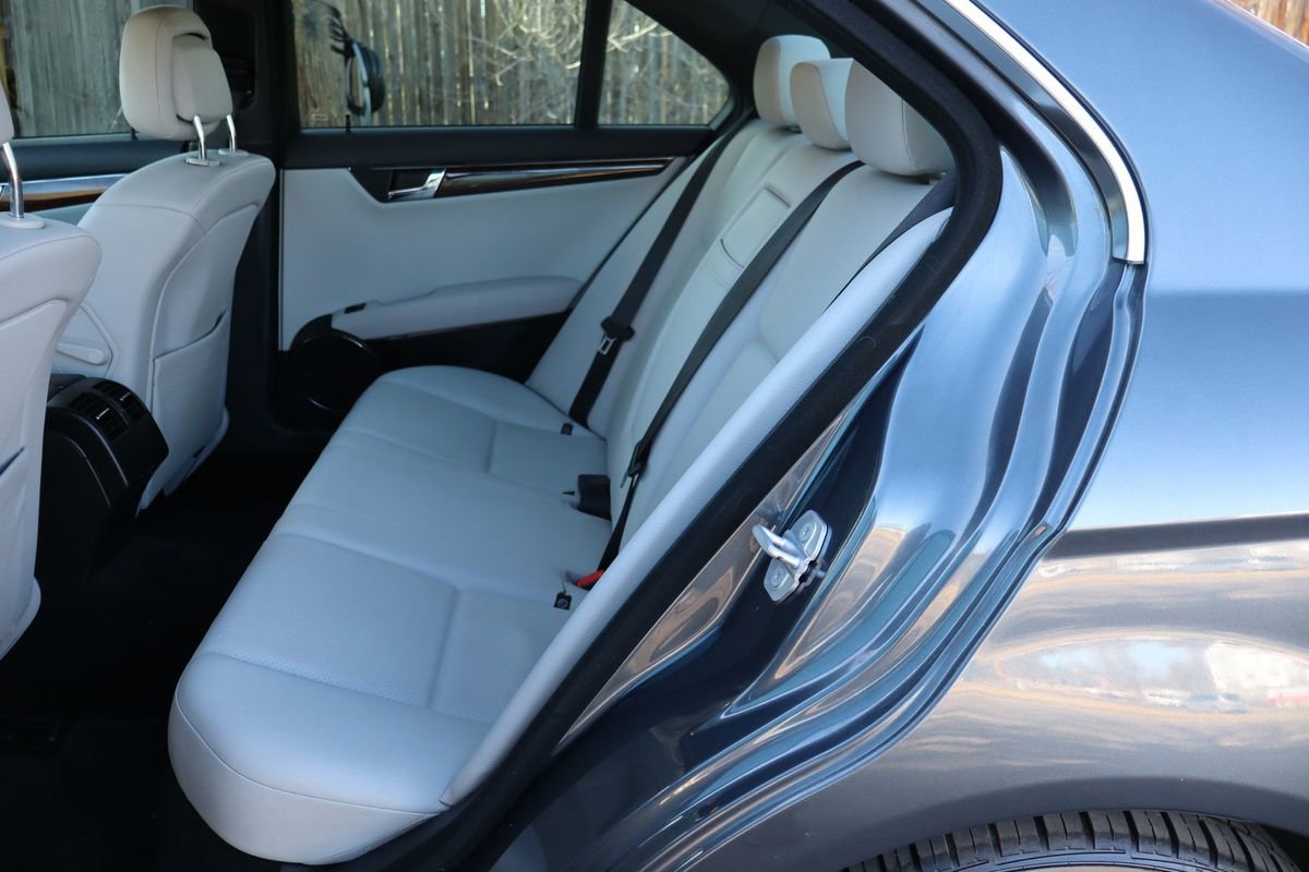 Used 2009 Mercedes-Benz C 300 4MATIC Sedan image 20