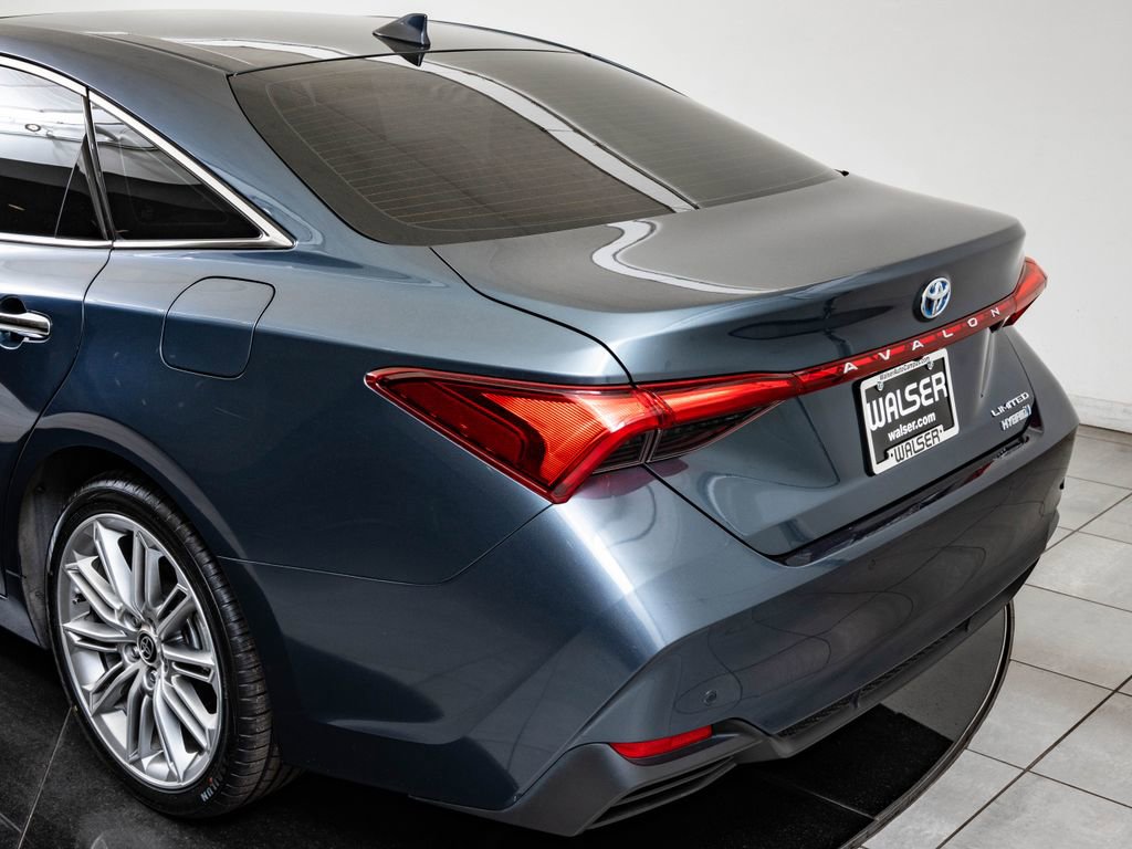 Used 2021 Toyota Avalon Limited w/ Advanced Safety Package FWD image 19
