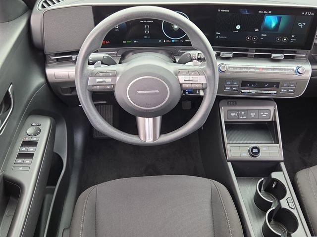 Used 2025 Hyundai Kona SE image 15