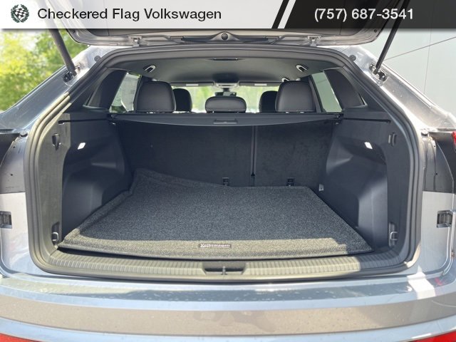 New 2025 Volkswagen Atlas Cross Sport SE image 18