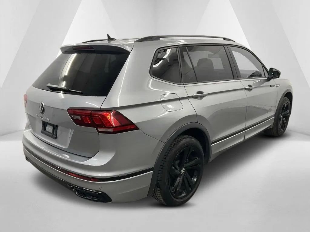 Used 2024 Volkswagen Tiguan SE R-Line image 7