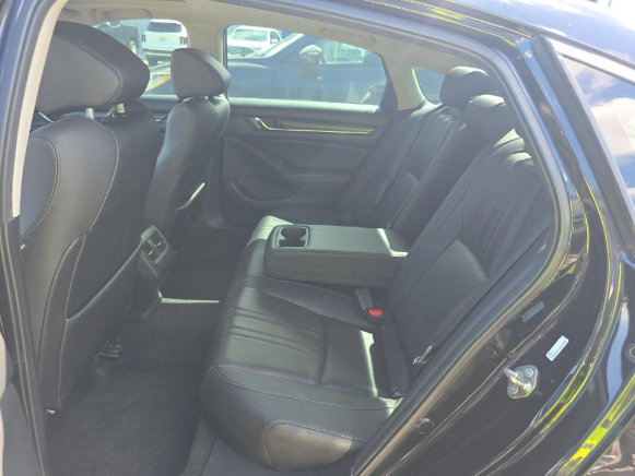 Used 2019 Honda Accord EX-L image 9