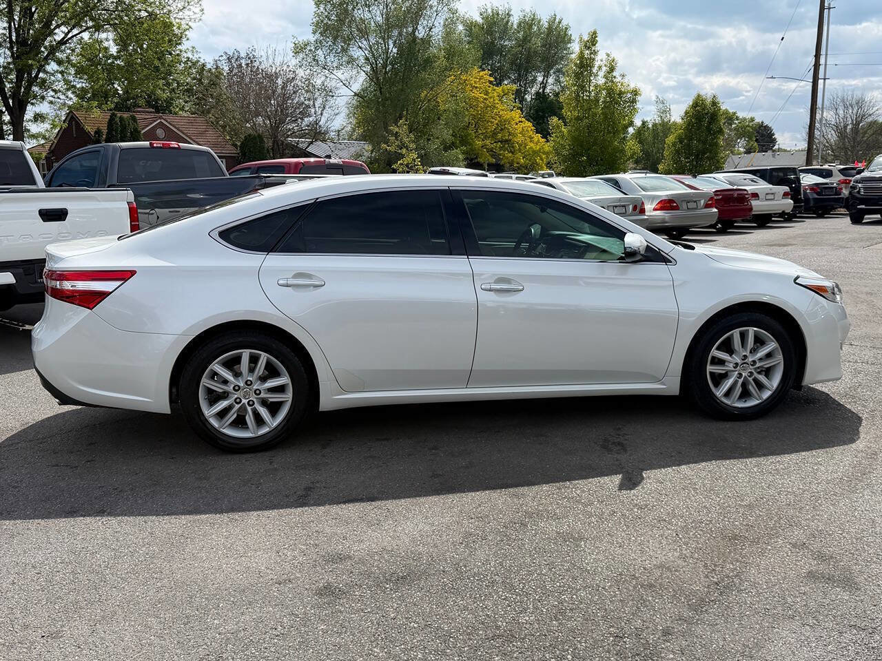 Used 2014 Toyota Avalon XLE Premium FWD image 20