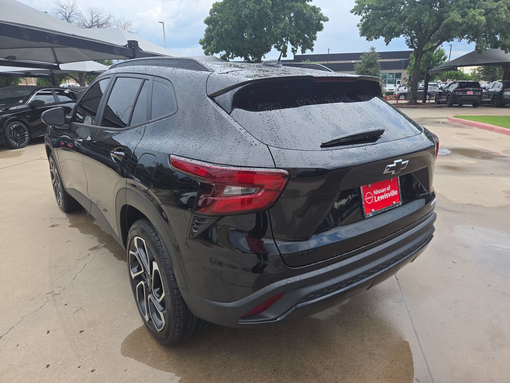 Used 2026 Chevrolet Trax RS w/ Driver Confidence Package FWD image 3