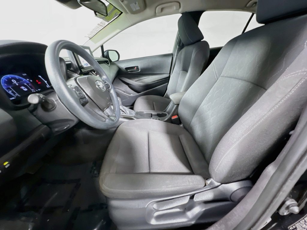 Used 2026 Toyota Corolla LE FWD image 12