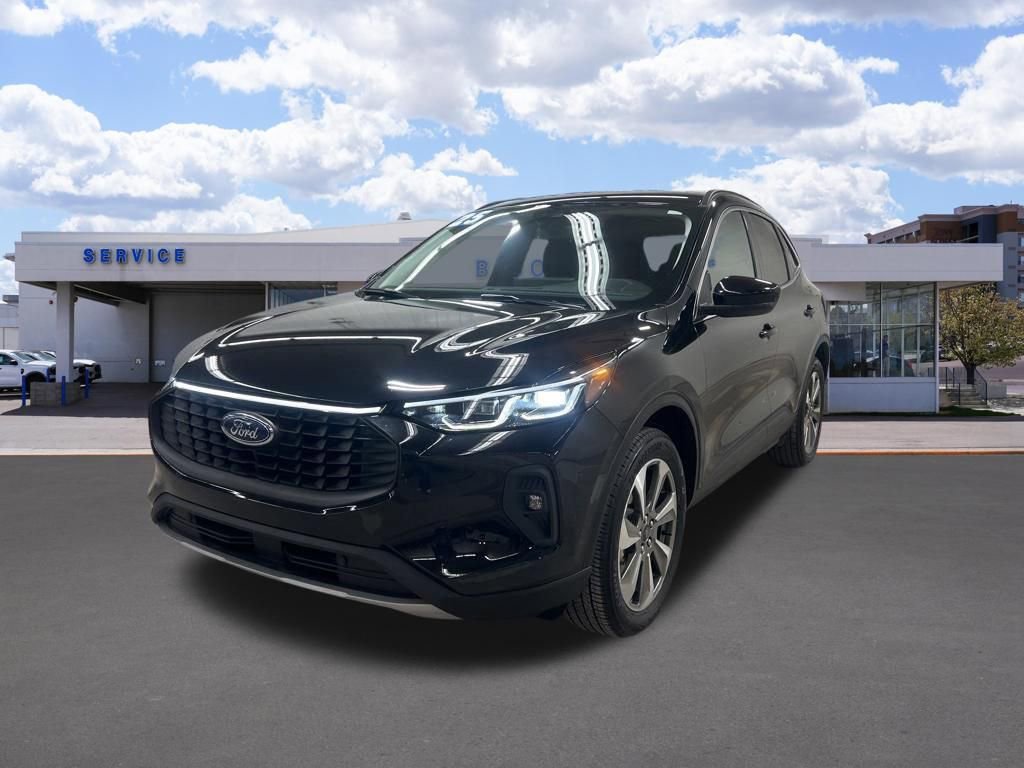 Used 2025 Ford Escape Platinum image 7
