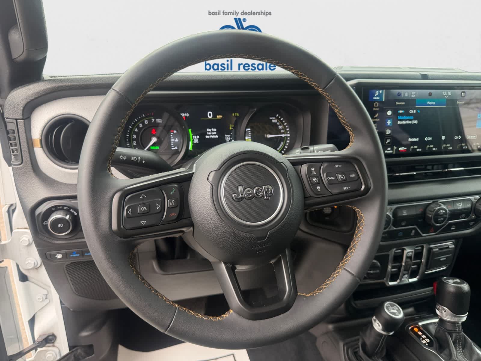Used 2024 Jeep Wrangler Unlimited AWD/4WD image 15