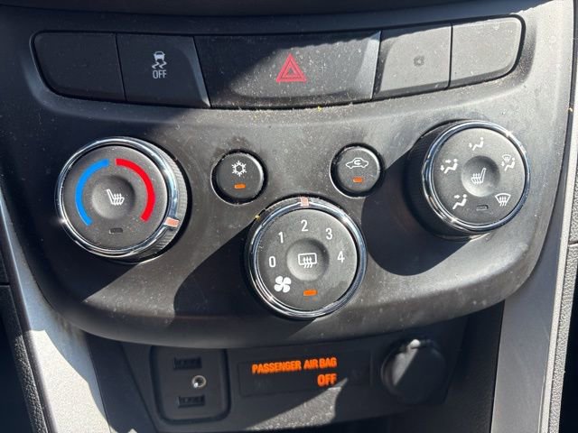 Used 2021 Chevrolet Trax LT w/ Premium Seat Package image 20