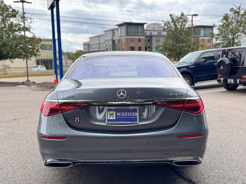 Used 2022 Mercedes-Benz S 580 4MATIC Sedan image 5