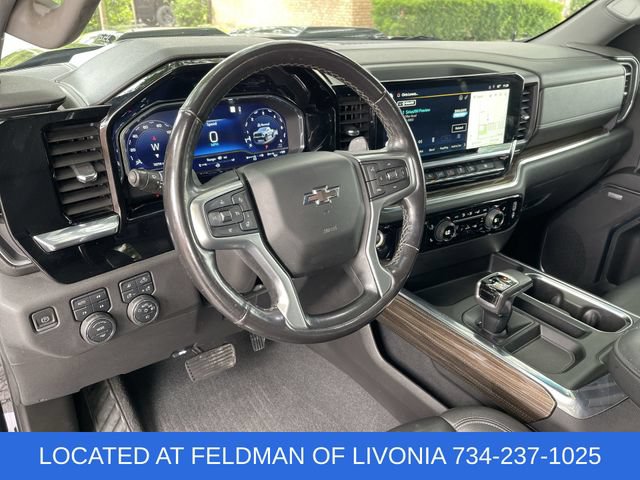 Used 2022 Chevrolet Silverado 1500 LT Trail Boss w/ LT Trail Boss Premium Package AWD/4WD image 10