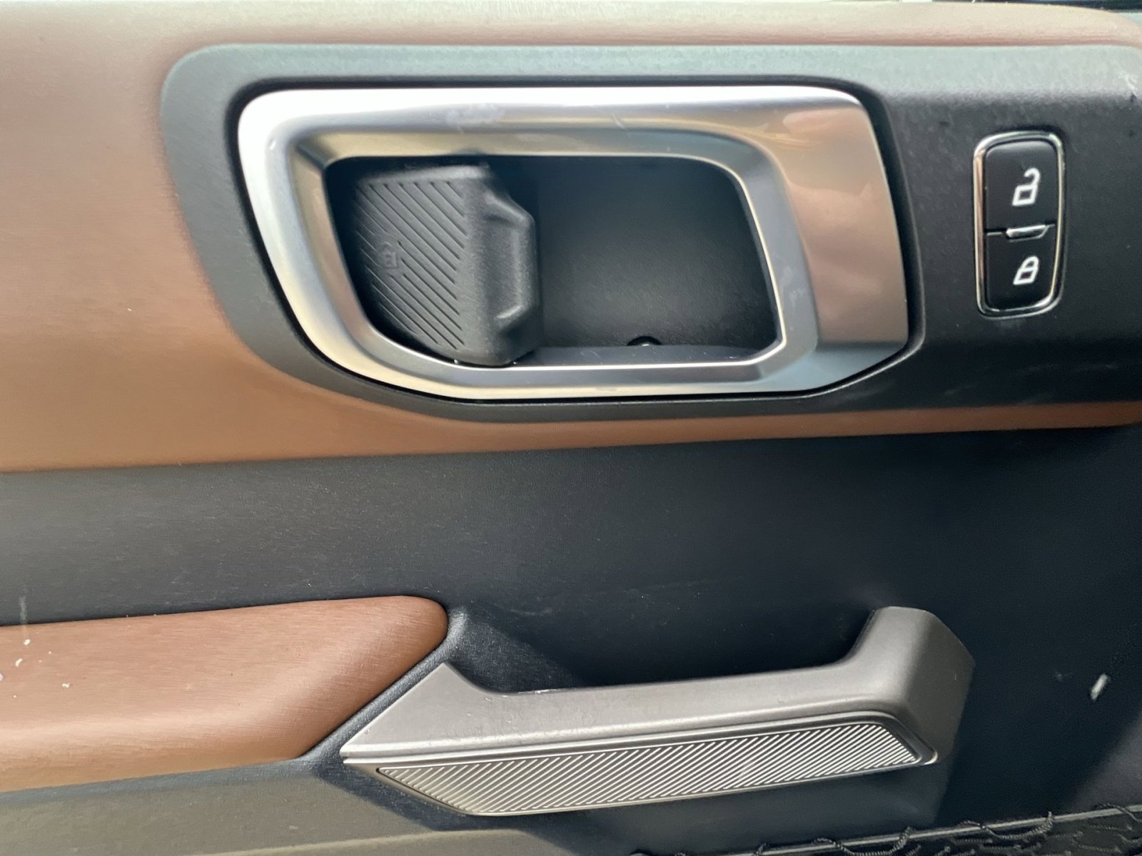 Used 2023 Ford Bronco Outer Banks image 15