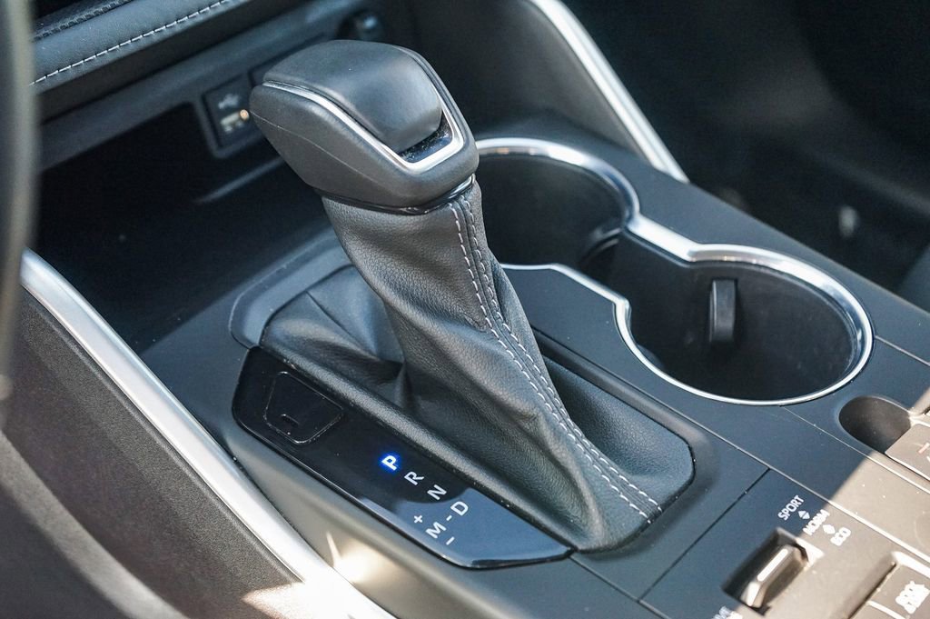 Used 2022 Toyota Highlander XLE image 21