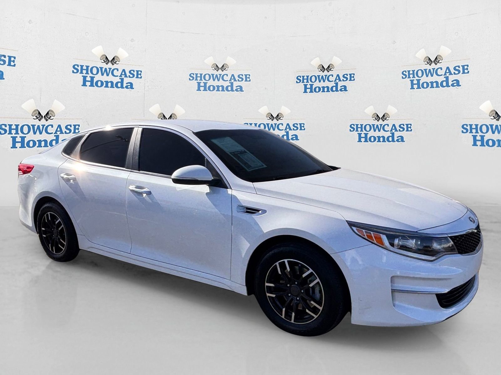 Used 2016 Kia Optima LX FWD image 10