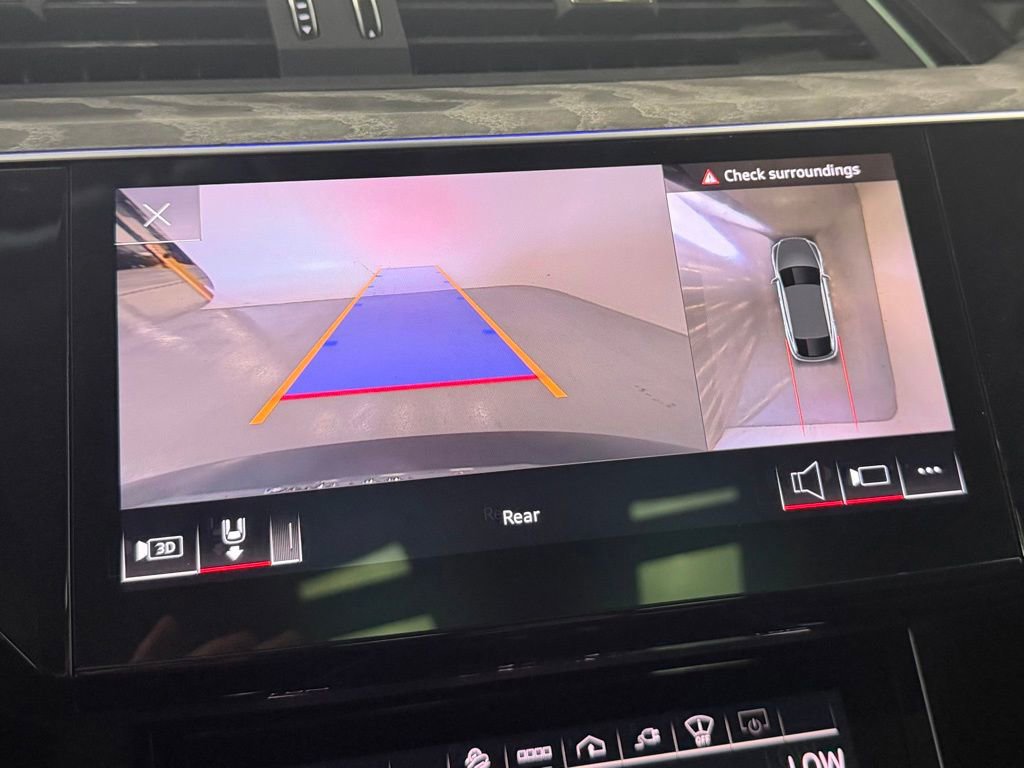 Used 2021 Audi e-tron Prestige AWD/4WD image 19