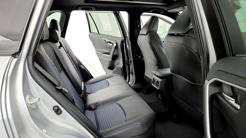 Used 2024 Toyota RAV4 XSE w/ Advanced Technology Package AWD/4WD image 18