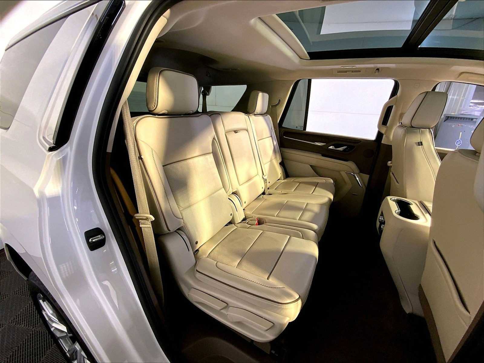 Used 2022 GMC Yukon Denali w/ Max Trailering Package image 23