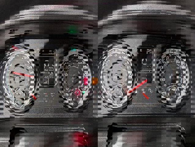 Used 2018 RAM 2500 Tradesman w/ Chrome Appearance Group image 34