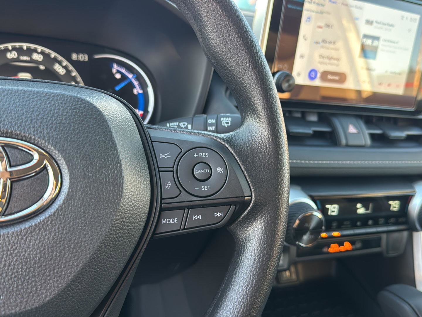 New 2025 Toyota RAV4 XLE image 19